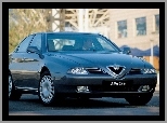 Alfa Romeo 166