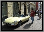 Zabytkowy Jaguar E-Type